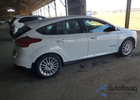 2016 Ford Focus Bev z USA, uszkodzony, nr VIN 1FADP3R46GL255819